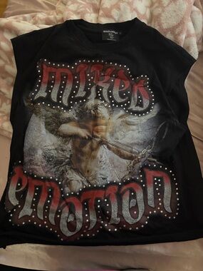 Mixed emotion muscle tee